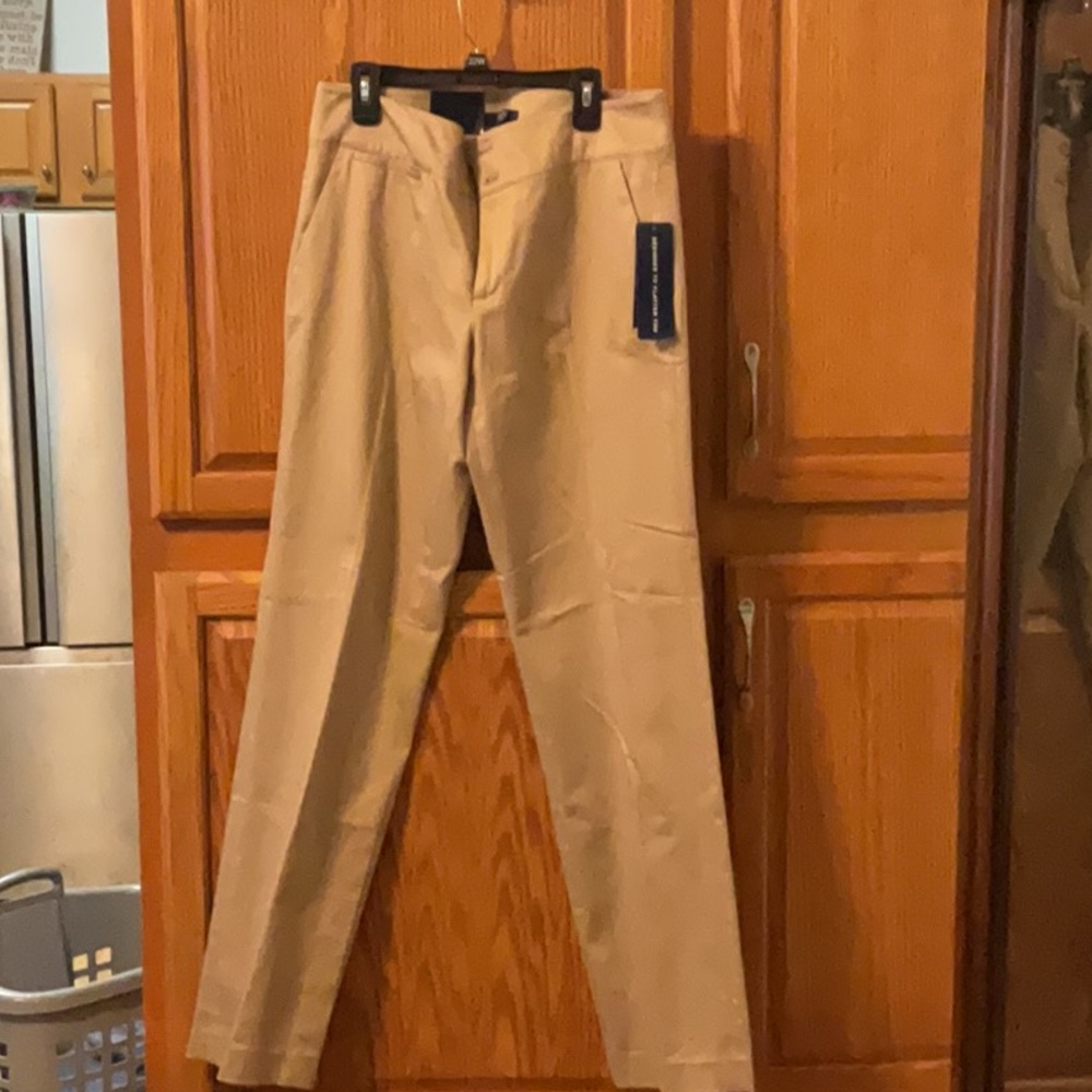 NWT chaps misses slimming fit khaki pants size 6